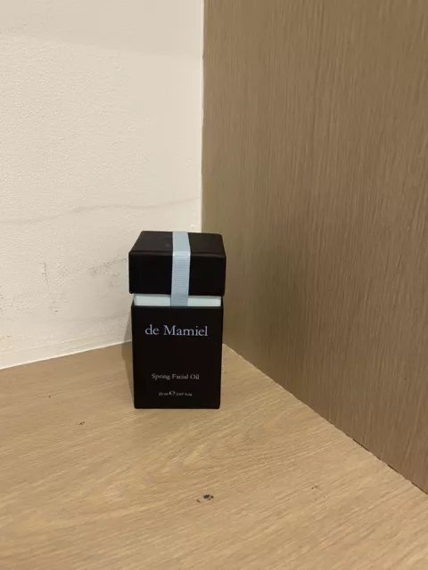 DE MAMIEL SPRING FACIAL OIL 20Mml    BRAND NEW in BOX