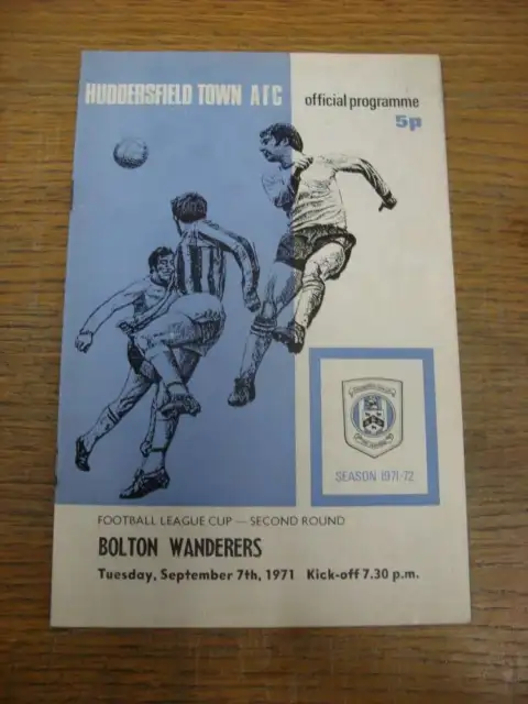 07/09/1971 Huddersfield Town v Bolton Wanderers [Football League Cup] (Faint Mar