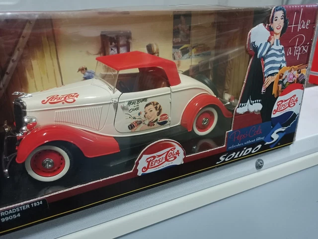 Solido Ford Roadster 1/18 – Miniature Boîte G2 – Occasion