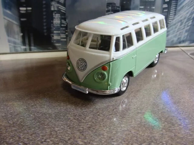 VW T 1 Volkswagen Van Samba  1962-1963 Bus/Bulli Maisto olivengrün neu 1:40 2