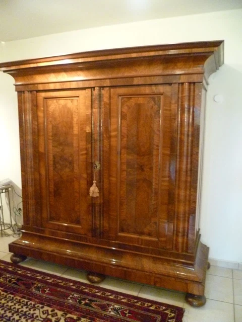 Zurich wave cabinet Zurich no Frankfurt Baroque cabinet Zurich Swiss