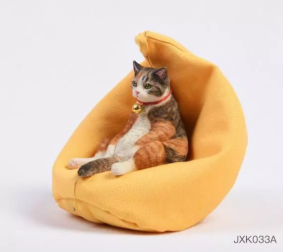 Cute Lazy Cat With Sofa JXK033 1/6 Resin Model Animal Dog Art Figure Gift Decor