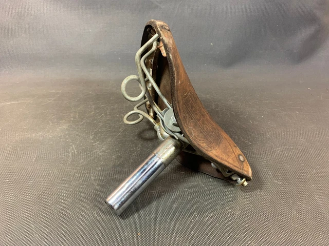 ANCIENNE SELLE DE vélo en cuir AIGLOR pièce cycle ancien EUR 59,90 - FR