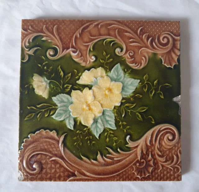 Pilkington Majolica Art Nouveau Floral Design 6 Inch Tile (C)