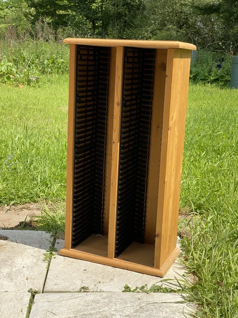 Porta CD in legno massello di pino massello contiene 80 CD solido robusto buone condizioni