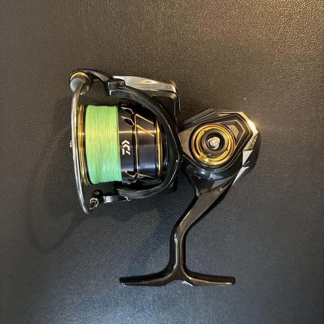 DAIWA CALDIA LT3000-CXH Spinning Reel Body Only Slightly