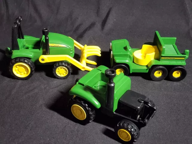 John Deere Licensed Tomy Set of 3 Hay Loader Tractor Gator Green Plastic Toys