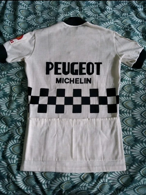 1993 Tour de France yellow jersey - Pulling Turns