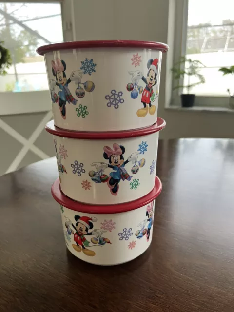 https://www.picclickimg.com/nJsAAOSwQUNlc0L-/Tupperware-Disney-Mickey-Minnie-2-Cup-Holiday.webp