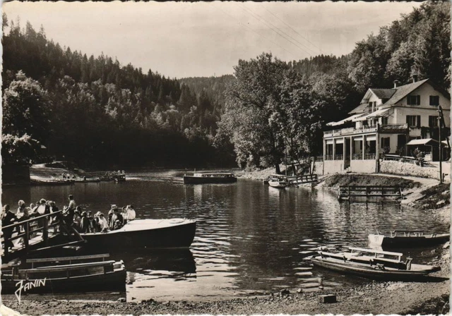 CPM VILLERS-le-LAC Debarcadere du Saut du Doubs et l'Hotel de France (1196981)