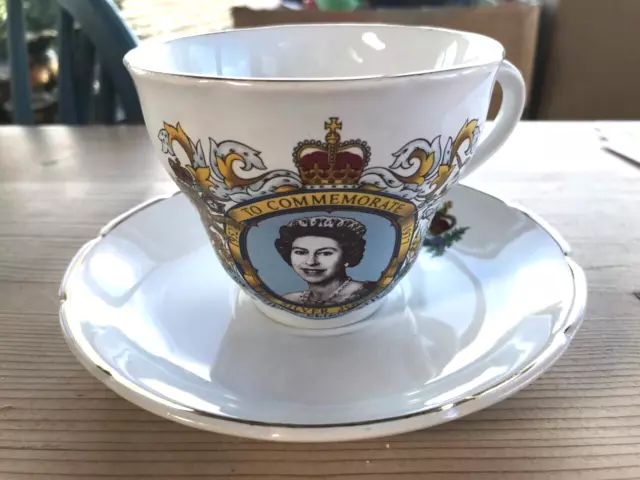 Vintage Commemorative Cup & Saucer Silver Jubilee Queen Elizabeth II 1977 RARE