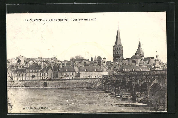 CPA La Charité-sur-Loire, Vue generale