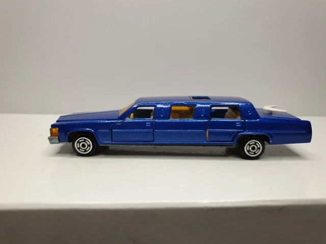 Majorette Limousine n°339  158