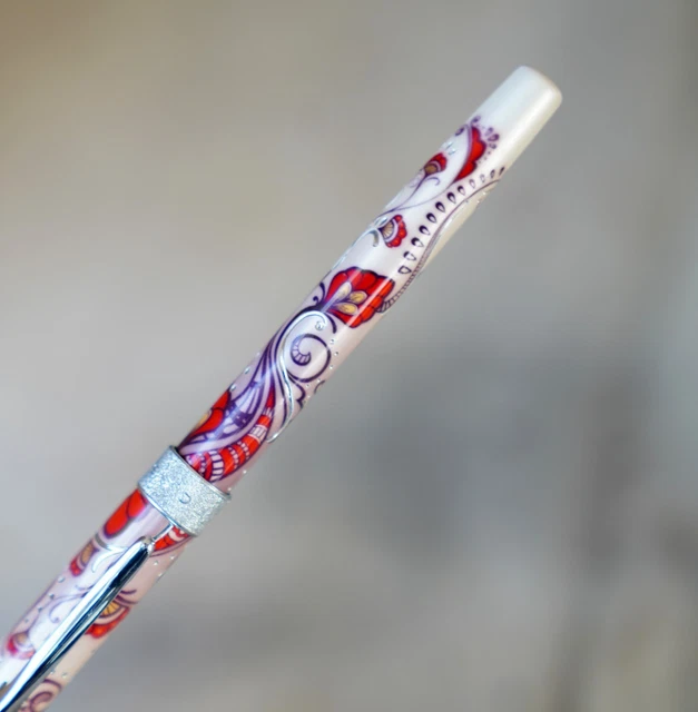 Stylo Plume Chaumet En Résine Violet Marbré - Plume En Or Massif 18 Carats - Occasion De Luxe
