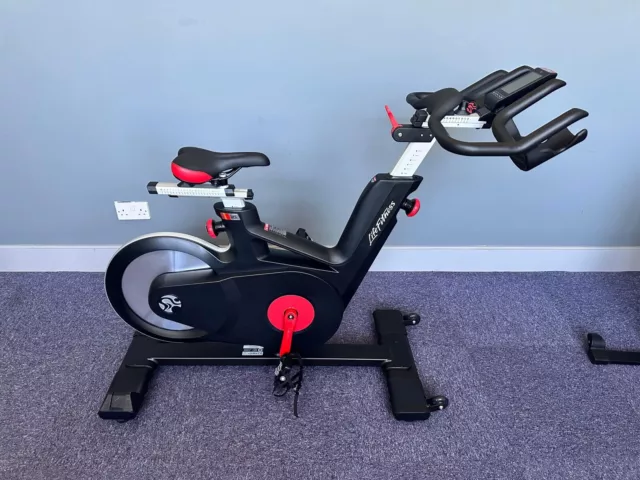 Life fitness tomahawk online ic5 bicicleta indoor