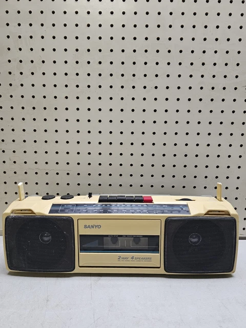 Enregistreur à cassette vintage - France