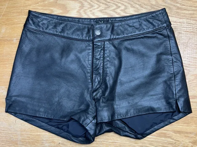 Vintage Womens Biker Leather Shorts Button Zipper 10 Black Lined Wilsons Maxima