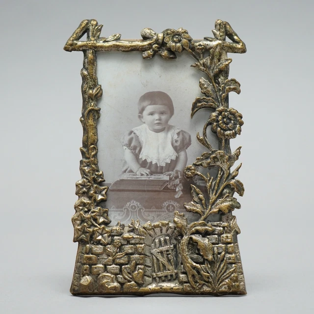 Lawrence Frames Cadre photo plaqué argent satiné et laiton Lawrence Frames Cadre photo plaqué argent satiné et laiton