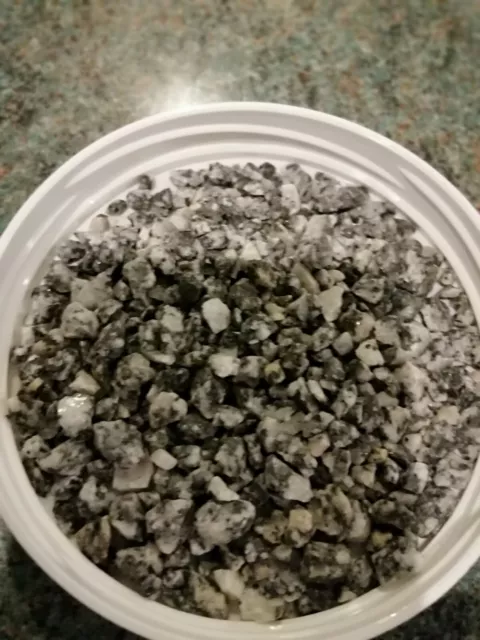 Substrat pierres aquarium aquarium en gravier noir et blanc 2 kg