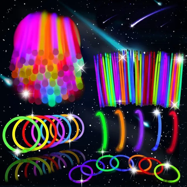 100 Glow Sticks Bulk Party Supplies - Glow in The Dark Fun Party Pack