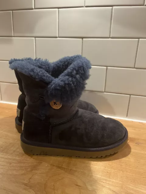 Stivali UGG originali per ragazza con bottoni taglia 13 blu navy