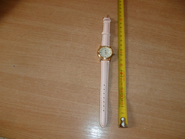 ANCIENNE MONTRE FEMME LIP PLAQUE OR 10 G K 1940-50 22 gramme