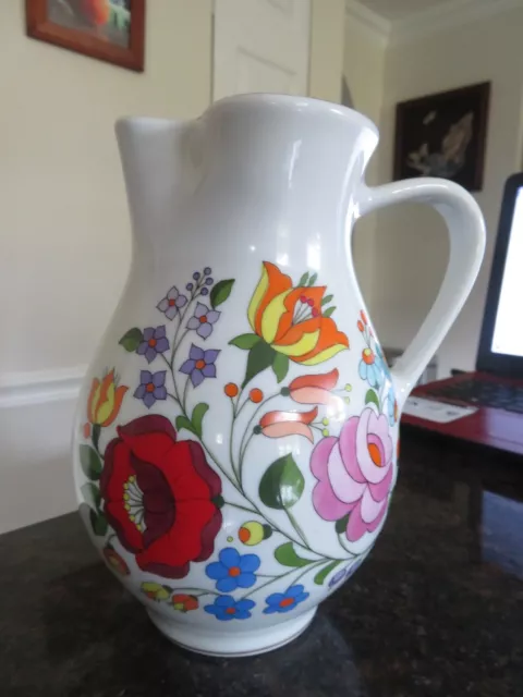 KALOCSA HAND PAINTED PORCELAIN DECORATED BEAUTIFUL Pitcher