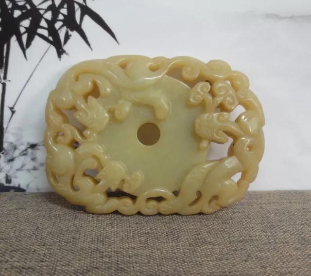 Chinese Old Hand Carving Beasts with Coin Nephrite Jade Pendant