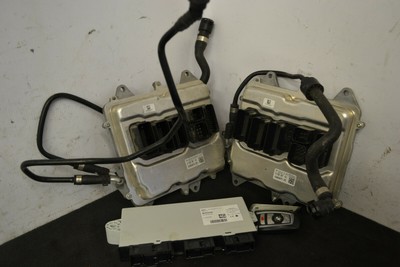 BMW F01 F02 F06 F07 F12 F13 5.0i Set di base DME 2 ECU CAS4 CHIAVE 9359011 8636967 