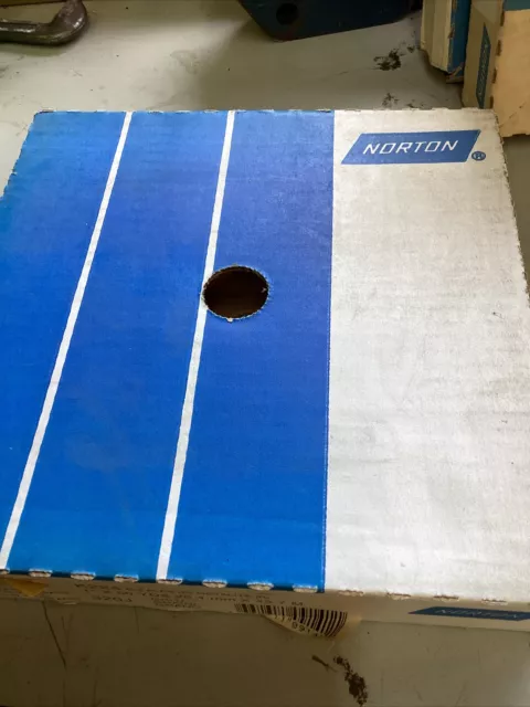 Norton Handy Rolls 1" X 50 Yards 320J Grit
