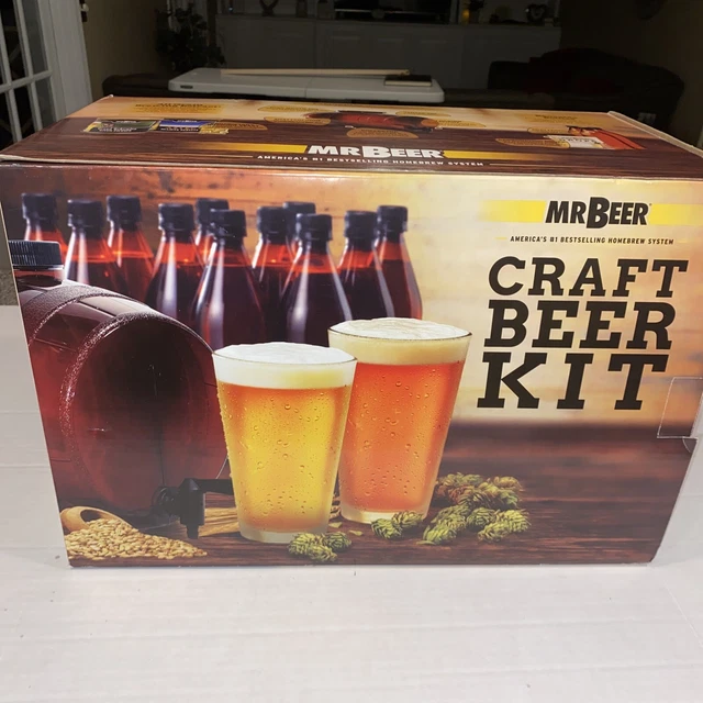 Kit completo de cerveza artesanal Mr. Beer edición dorada con botellas y todos los ingredientes