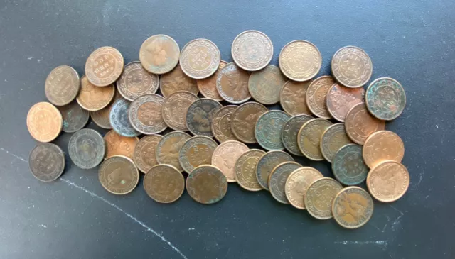 A Lot Of Copper Canadian One Cents . Various Dates From Mid 1800’s To Early 1900