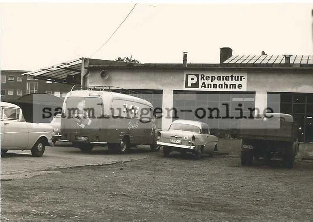 OPEL REKORD P1 vor Werkstatt 60er Jahre Foto Fotografie Automobil Auto