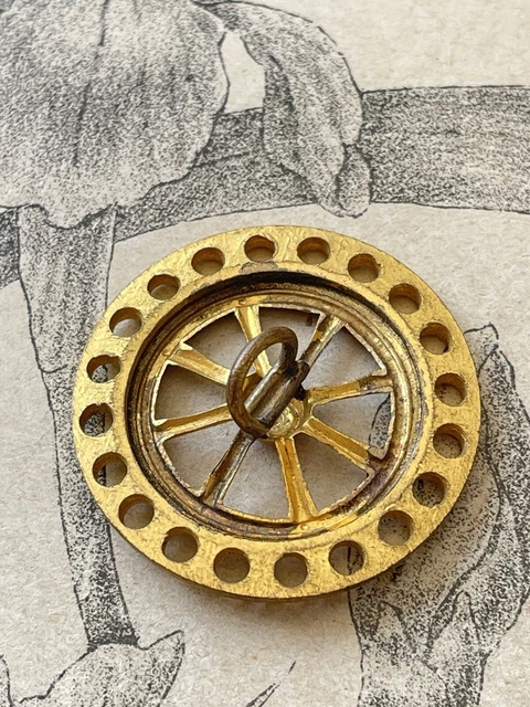 Ancien Bouton en métal doré - Forme Roue - Collection 2,5cm 2