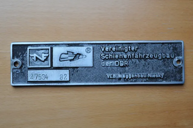 Waggonschild Vereinigter Schienenfahrzeugbau der DDR, VEB Waggonbau Niesky