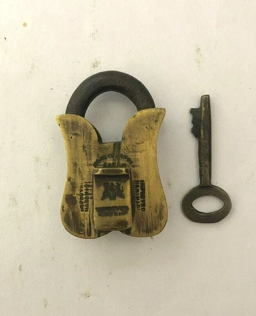 Altes Vintage Messing Einzigartige Form Minitur Vorhängeschloss Mit Schlüssel.