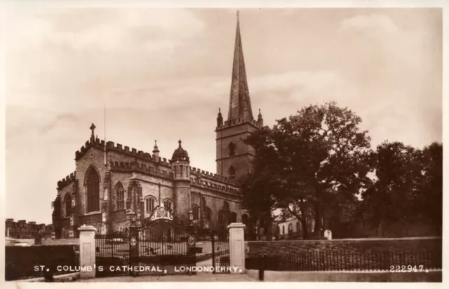 St. Columb's Cathedral Londonderry Derry Valentine's RP Postcard.