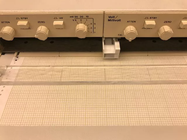 Linear Chart Recorder, 2 Chanels  Model 2030 3