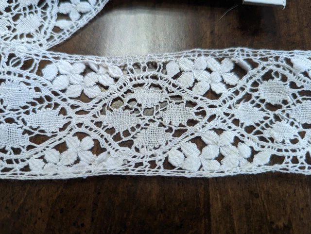 6 Yrd+12" VINTAGE WHITE Insert cotton LACE Trim in MALTESE Style - never used 6 Yrd+12" VINTAGE WHITE Insert cotton LACE Trim in MALTESE Style - never used