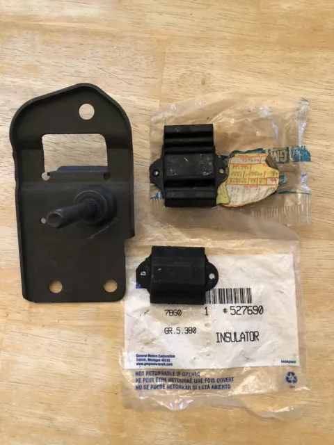NOS 82-83 Firebird Trans Am Trans Axle Torque Arm Bracket & Insulators RPO MV9