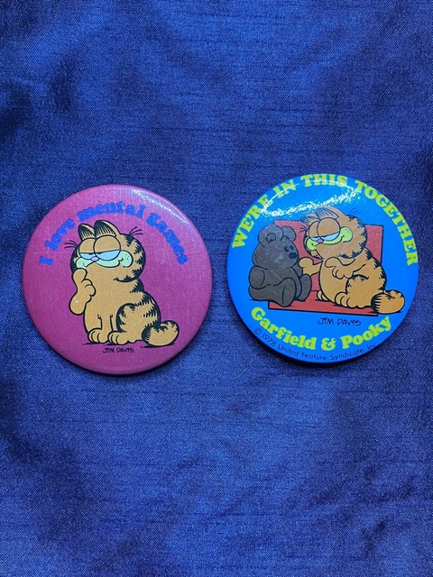 Garfield Button 2 VINTAGE 1978 GARFIELD Button Pins “I Love Mental Games” and “We’re in ...
