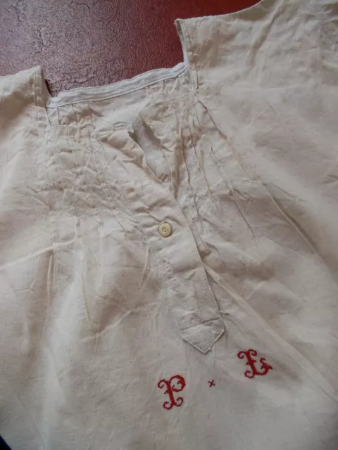 Chemise de nuit ANCIENNE en LIN avec MONOGRAMME rouge