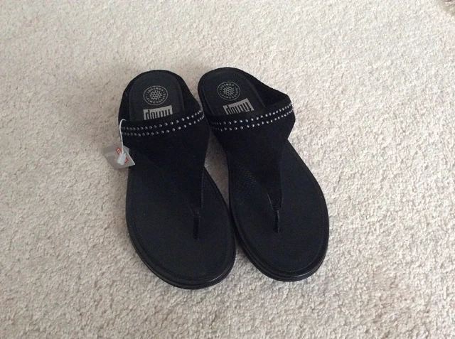 Ladies Fitflop Banda Toe-post With Studs - Black Suede - EU39 - UK6 - BNIB