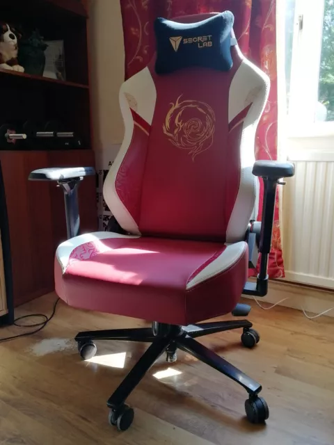 SECRETLAB TITAN EVO Gaming Chair League of Legends Edition Ahri