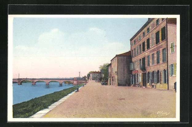 CPA Saint-Jean-de-Losne, Quai et Gendarmerie