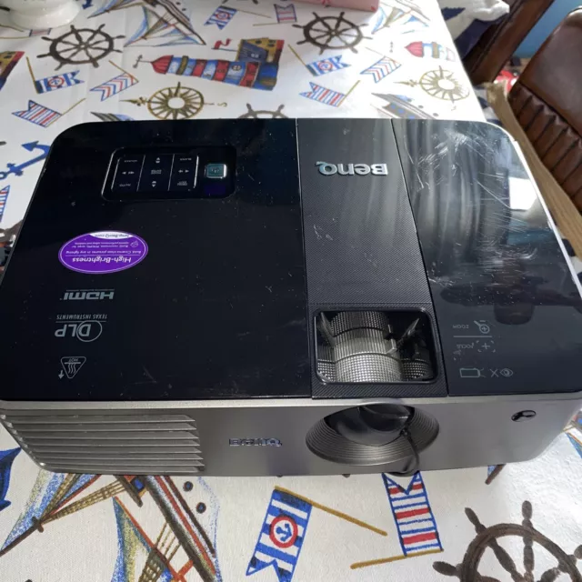 Benq HD MX722 DLP Projector 4,000 Lumens HDMI 1080p/60 3D Ready 2528 HRS