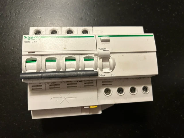 1X DISJONCTEUR DIFFÉRENTIEL SCHNEIDER IC60N 2P 63A Courbe C Vigi 30mA