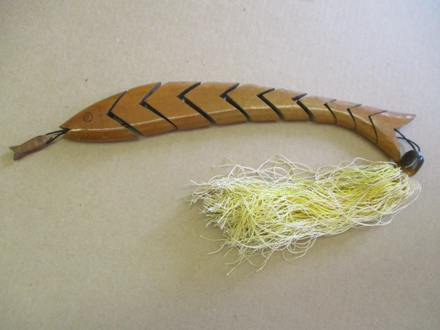Vintage Wooden Stringed Fish Hanger Decor, 12 Pieces w/Tassel, 11.5" Length Fish