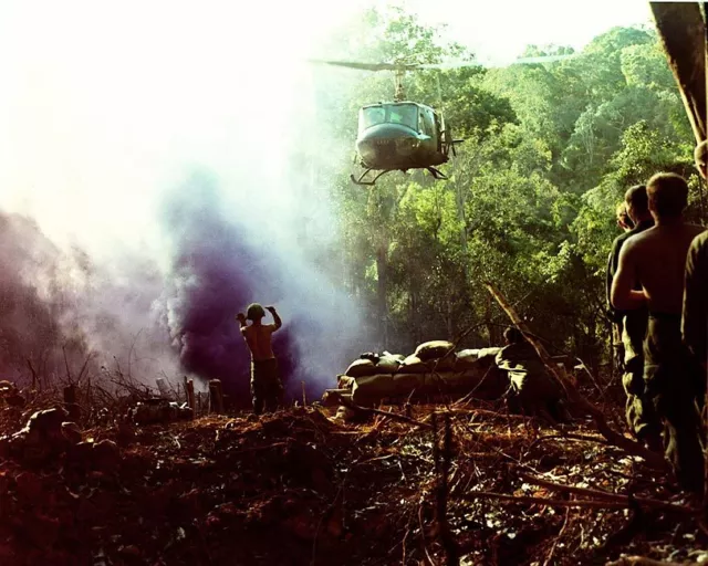 VIETNAM WAR UH-1 HUEY HELICOPTER ON APPROACH 11x14 SILVER HALIDE PHOTO PRINT