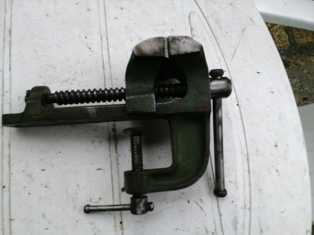 Etau old tool / OUTIL ANCIEN, étau d'établi de serrage Réf N.50